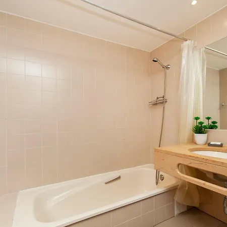 Top-floor Marina 2 Bed *