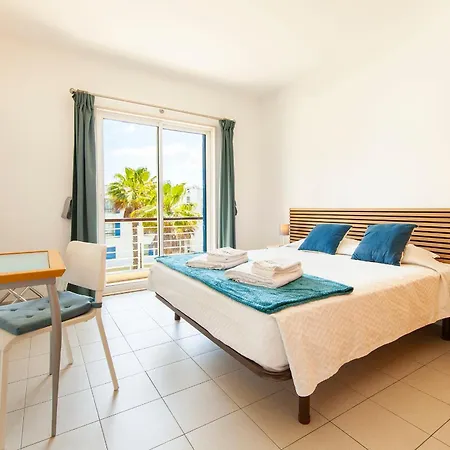 Top-floor Marina 2 Bed *