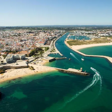 Top-floor Marina 2 Bed