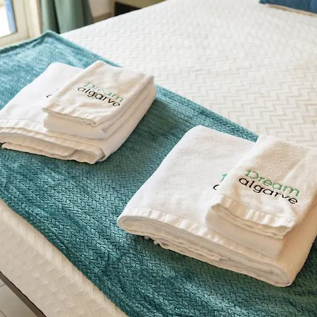 Top-floor Marina 2 Bed *