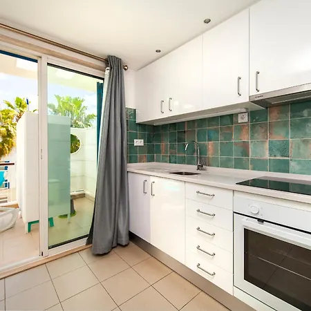 Apartment B06 - Top-floor Marina 2 Bed Lagos
