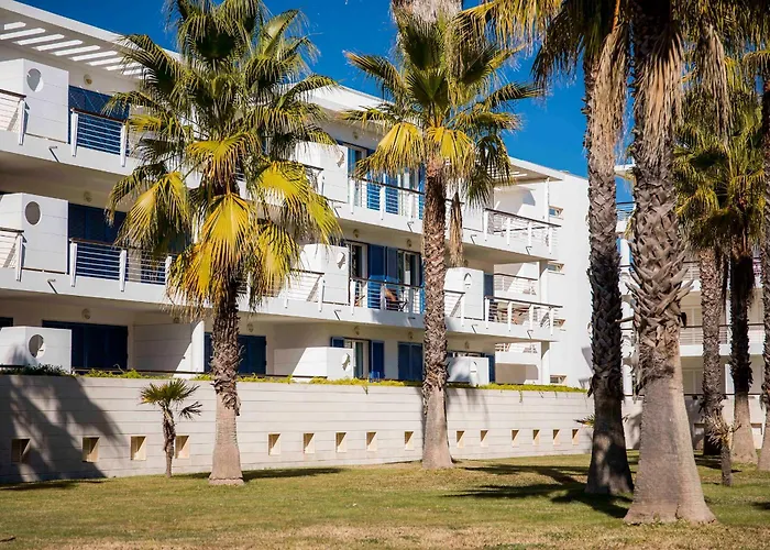 Apartment B06 - Top-floor Marina 2 Bed