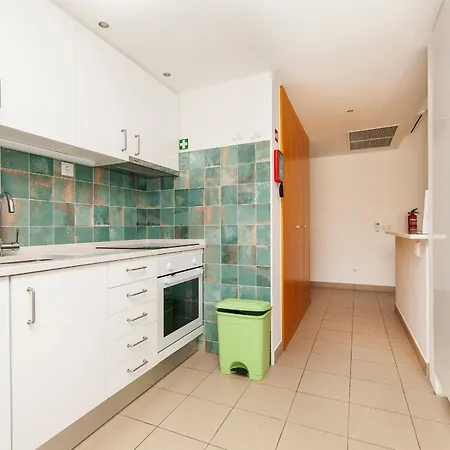 B06 - Top-floor Marina 2 Bed * 拉哥斯