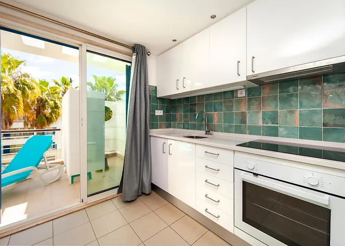 Apartment B06 - Top-floor Marina 2 Bed Lagos