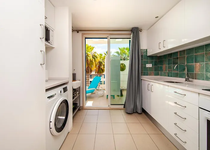 Appartement B06 - Top-floor Marina 2 Bed *