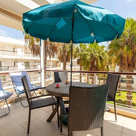 Апартаменты B06 - Top-floor Marina 2 Bed Лагуш