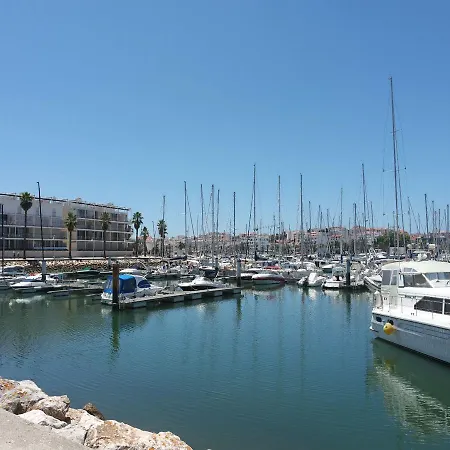 Top-floor Marina 2 Bed Daire