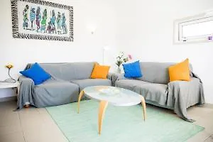 Апартаменты B06 - Top-floor Marina 2 Bed Лагуш
